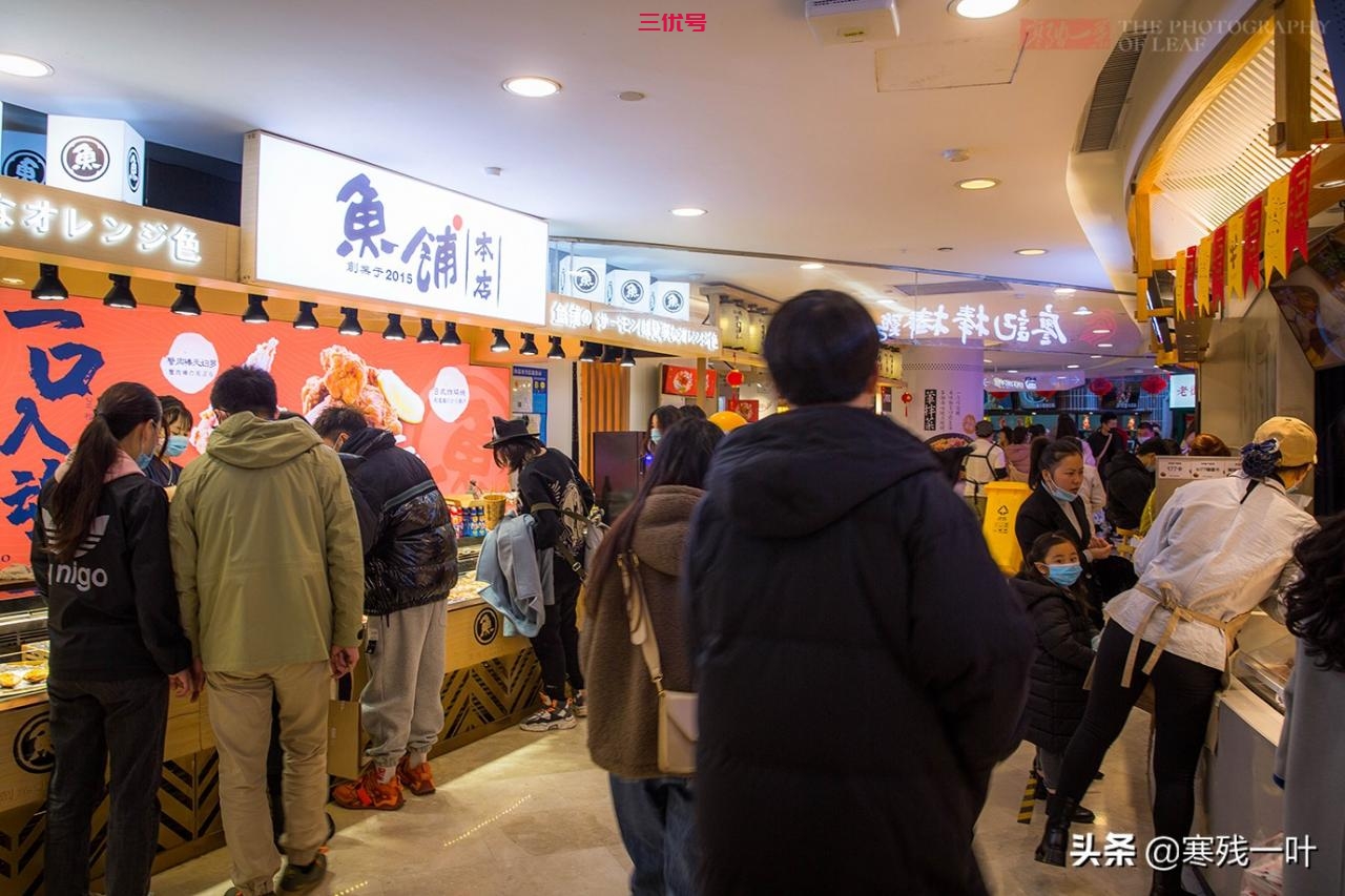 杭州最火爆的小吃街，汇聚全国各地美食，老杭州人对它有特殊感情