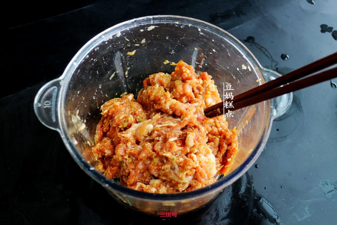 胡萝卜肉包，1次发酵简单轻松，有空多给孩子做，清热明目