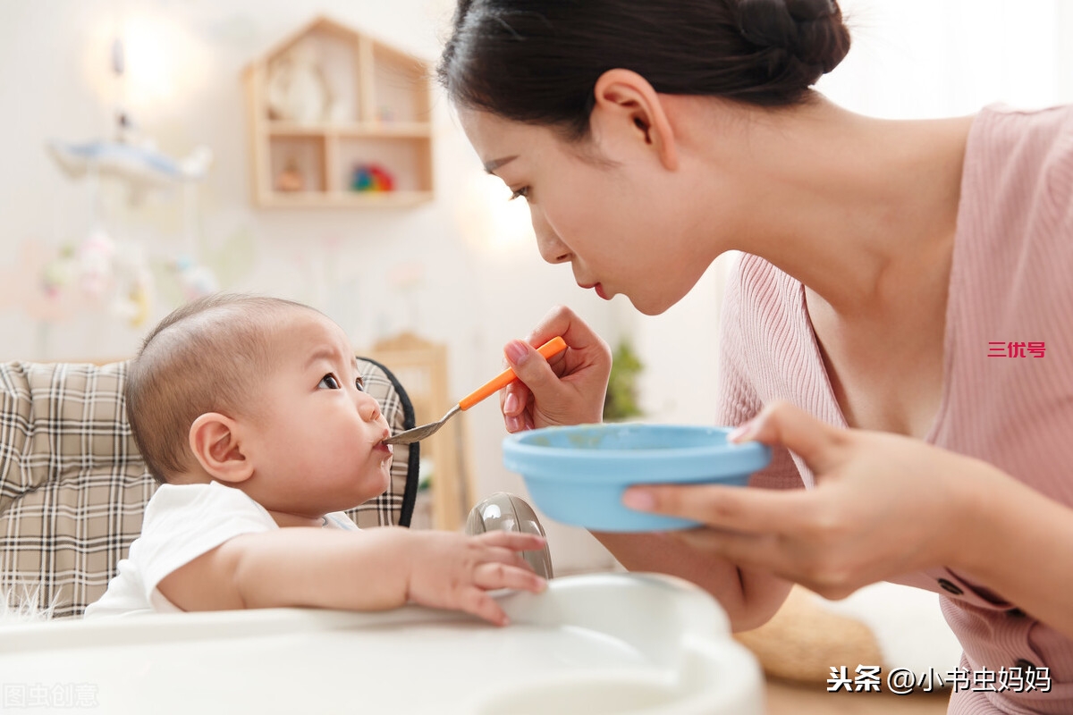 6~12个月宝宝辅食怎么吃？妈妈每月这样安排，娃吃得香长得好