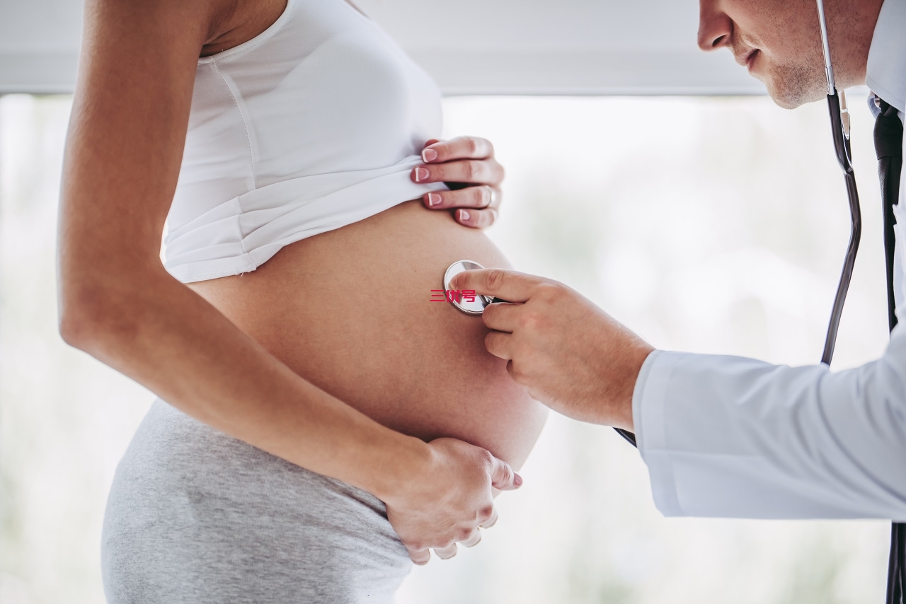 怀孕期间吸烟对母亲和胎儿构成危险有哪些？