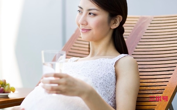 怀孕了，喝蜂蜜柠檬水好吗？孕期喝什么水更健康？｜原创｜辟谣
