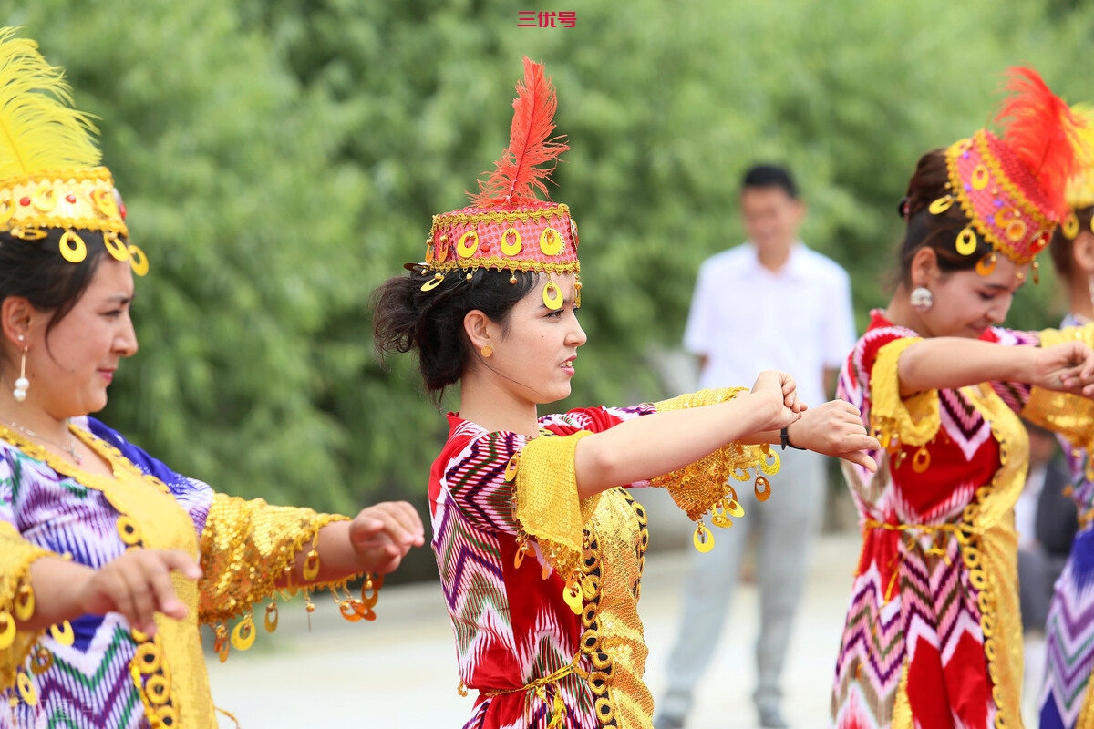 维吾尔族的传统节日都有什么？这个特别浪漫的节日太吸引人了