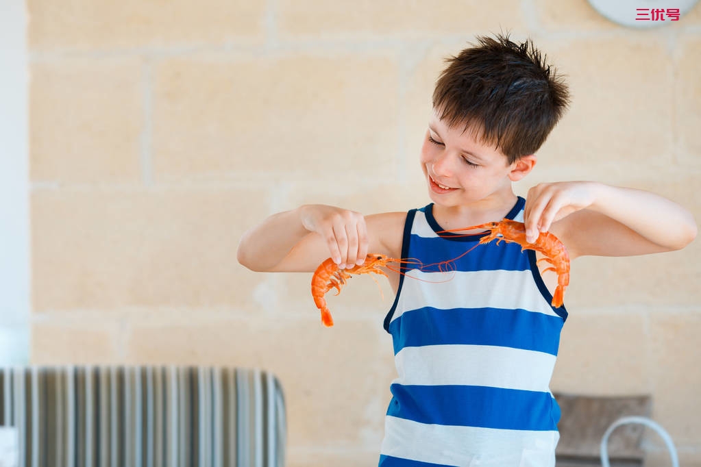 多吃虾，有营养！这样吃虾对孩子真的好么？