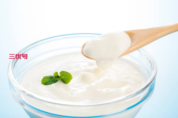 酸奶的 7 个令人印象深刻的健康益处